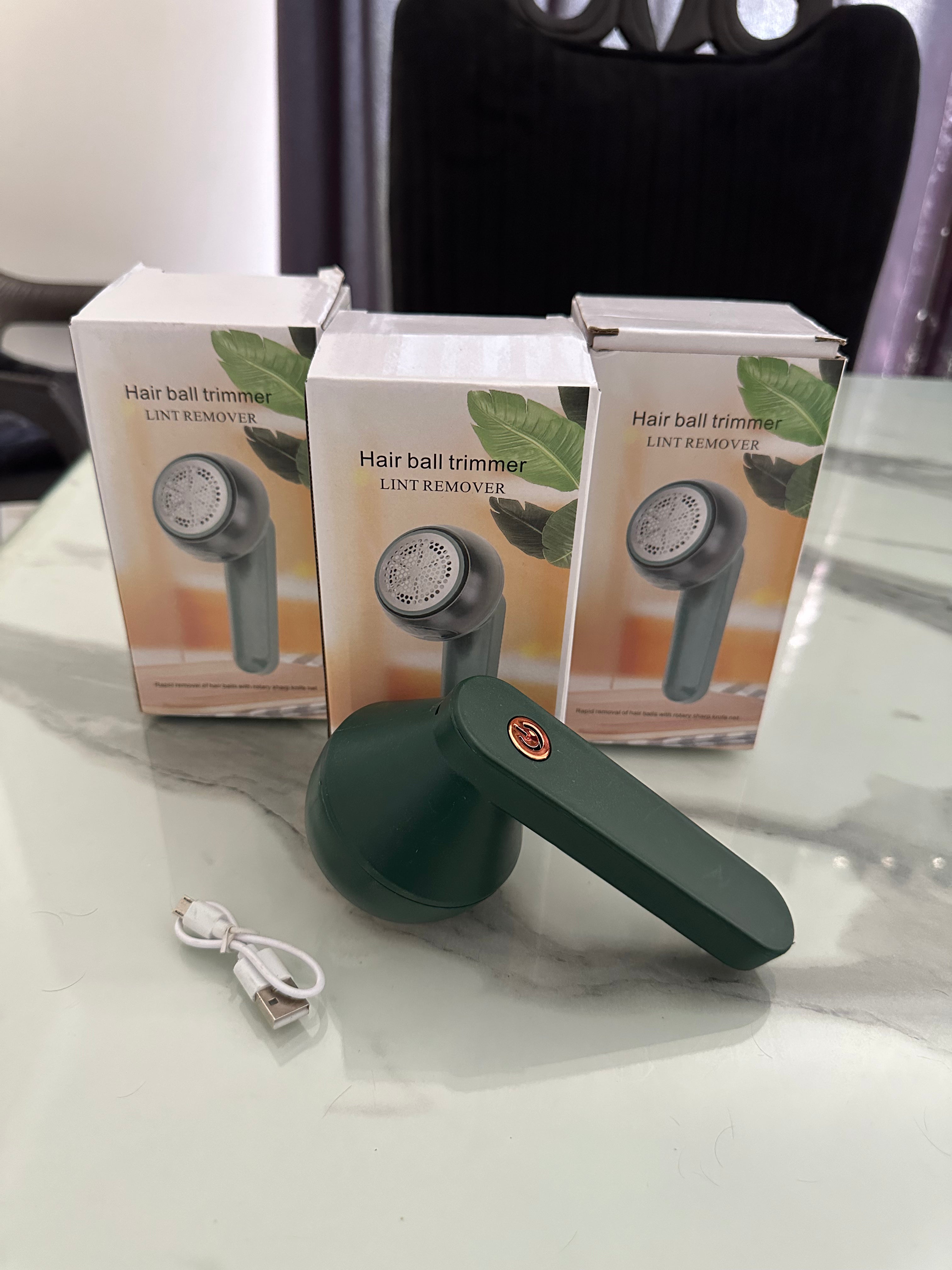 Rechargeable Lint Remover For All things Clothes/Bedsheets etc بُر اتارنے والی مشین